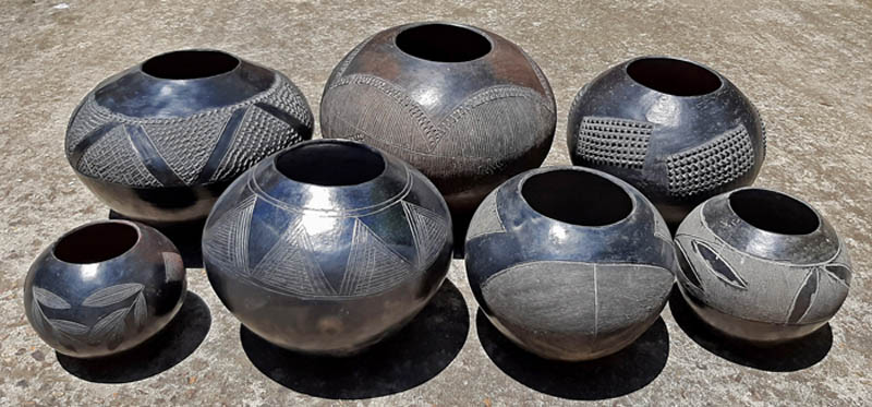 Figure 3 Traditional Zulu pottery vessels